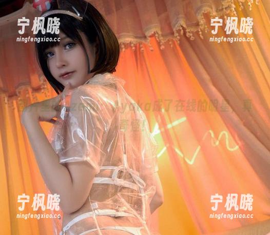 图片里的Azami：Ayaka成了在线的明星，真奇怪！