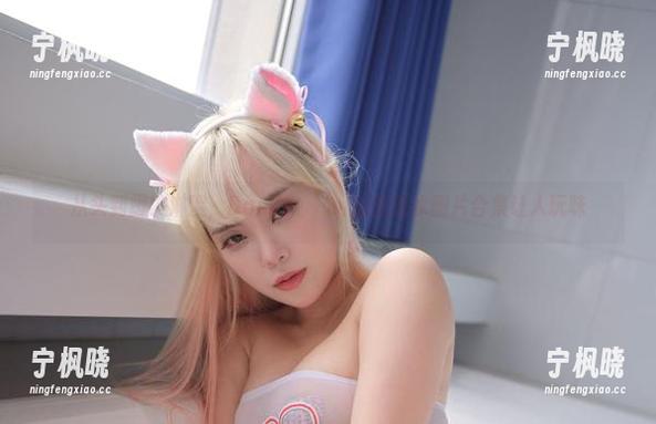 从头到脚被淋湿，Dami(퀸다미)的死库水图片合集让人玩味