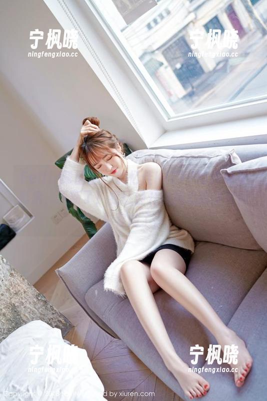 Feilin嗲囡囡 - 施忆佳KITTY的旗袍写真集，更新了！我已经开始担心我该如何形容她了。
