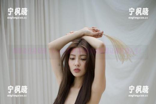 别再说白裙好搭，G.su(全智秀)的私拍就是让我怀疑人生！