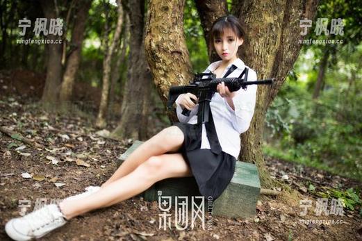 GIRLT果团网 - 毛衣或许只是一层，何梦兮Stacy的高清图包才是重点！