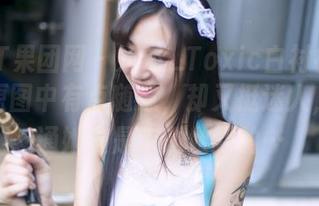 GIRLT果团网 – 妲己_Toxic白衬衫写真集，原图中有点随意，却又挺迷人，想不通她这是怎么做到的…