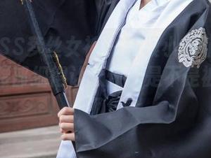 MSLASS梦丝女神 – 新模小亦菲的在线作品，腰部细得让人怀疑是不是被风吹走了！