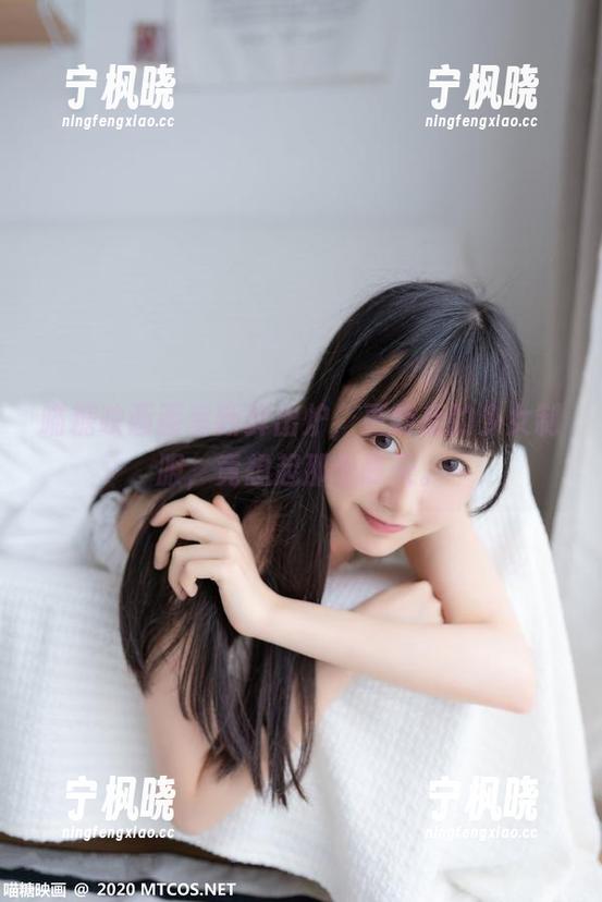 喵糖映画画室新鲜出炉，更新后的少女制服，竟想起那个夏天。