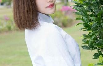 MiStar魅妍社 – 欢脱一夏！Jenny佳妮办公室图包福利送到：别再低头刷手机了！
