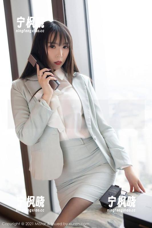MiStar魅妍社-杨晨晨sugar MiStar魅妍社 - 你见过这么美的红裙吗?杨晨晨sugar!真有资源!