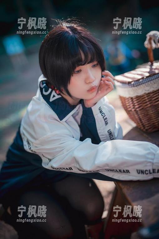 Mimmi(밈미)的运动图册，与其说是运动，不如说我对她的每个姿势都有些难以忘怀。