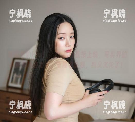 穿短裙的Pia(피아)，福利直接上线，写真界的小精灵已经出没，童趣和诱惑，我又沉沦了！