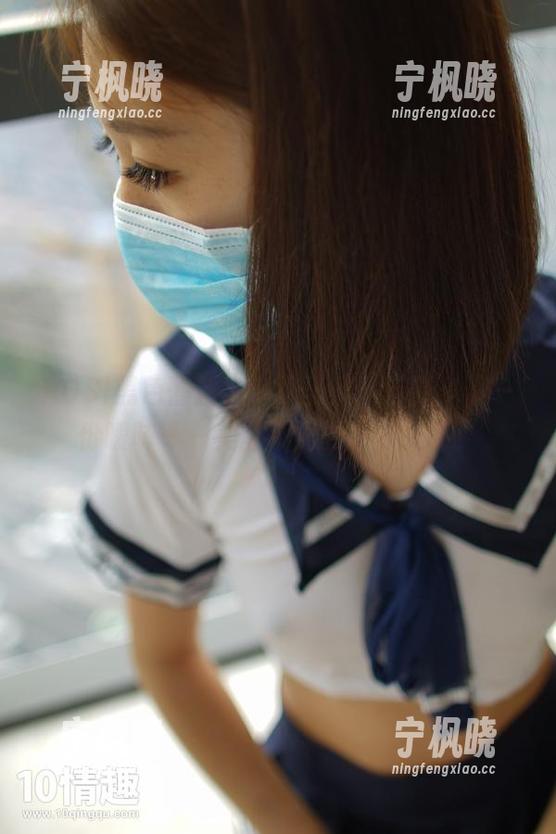 ROSI黑色蕾丝，少了圣光，反倒多了一份暧昧——美图不需要乞求光环！
