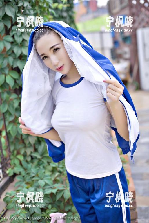 TGOD推女神 - 最新套图：张美荧的秘书俏皮，哪位同事敢不关注？