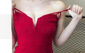 UGirls尤果网 – 在线探班黛蓓琪的女孩图集，看到的全是…不知道该说什么好！