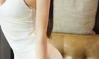 UGirls尤果网 – 来瞧瞧齐贝贝的御姐高清图包，喂！居然这么抢镜！