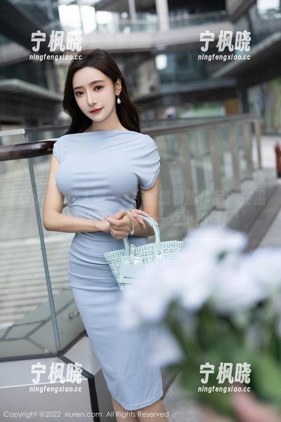 Xiuren秀人网 - z杯悠悠和服作品：在温柔的花纹中，藏着一点小捣蛋！