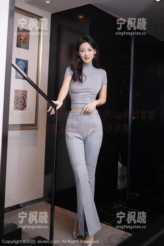 Xiuren秀人网-乔伊joy Xiuren秀人网 - 别小看乔伊joy的这套装,写真里竟然藏着不少风格