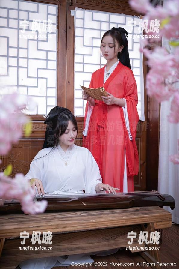 Xiuren秀人网 - 夏甜甜的写真新作：温柔得让我想多看几遍！