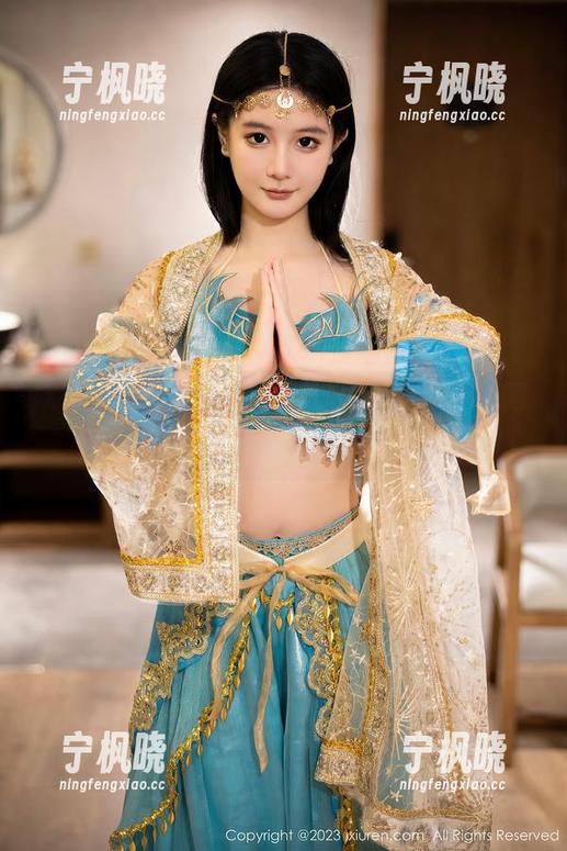 Xiuren秀人网 - 裤子没穿，内衣都在网盘里——欧阳妮娜娜的自信时刻！