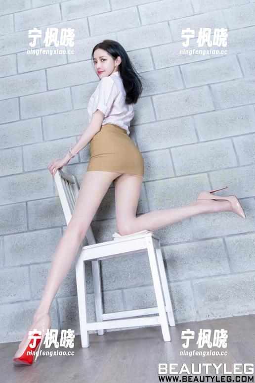 beautyleg-Jessie beautyleg - Jessie在私房泳池的那些瞬间,真能引发一堆脑洞!