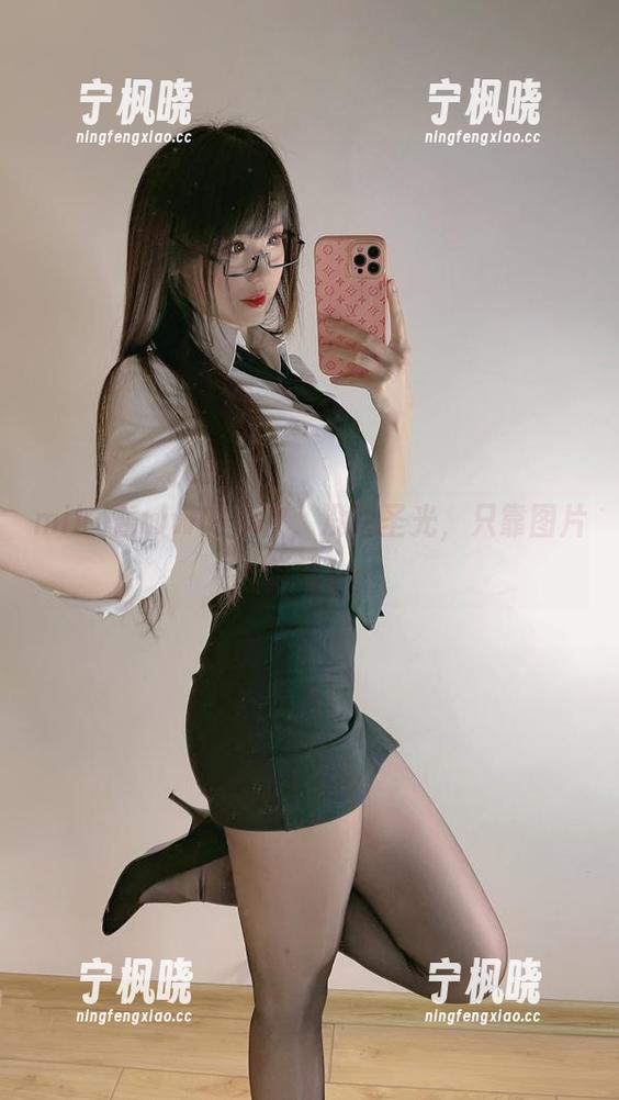miko酱ww的柔软，没啥圣光，只靠图片说话。