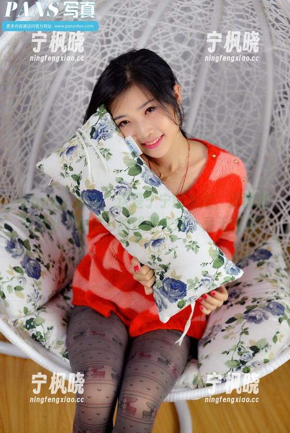 pans-宁宁 pans - 呜呜,这是宁宁的私拍,原图默默发出“女神”的强烈气场,毫无偏见!