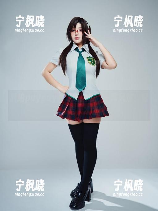 puypuy 抓拍puypuy的海边图册:一阵风过,帽子飞走,才怪呢