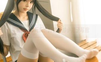 花房的rua阮阮：网盘里的小裙子写意
