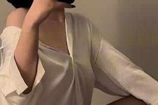 微密圈 – 保守的二舅妈的丝滑福利图包，送给爱她的你