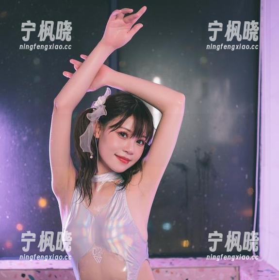 当千反田鹿子遇上苗疆蓝蝶——既然不拍腿，那就拍点别的吧！