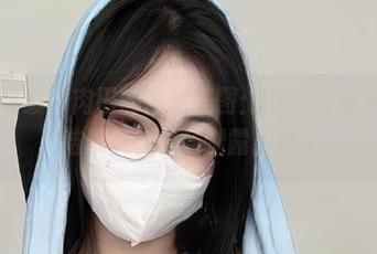 微密圈 – 可爱的肉巴的黑丝美图：姐妹们决定一同出门，结果只有半条腿露出来了…