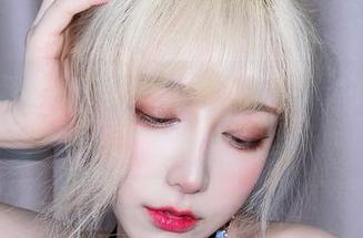 啾小妍Deer的资源，明明能含蓄也能撩人，让人难以抗拒。