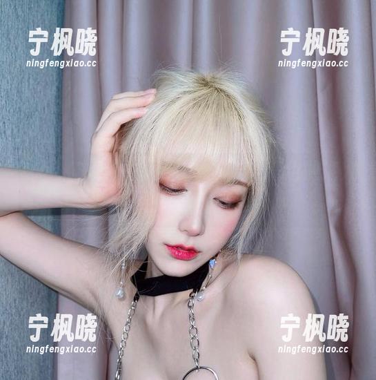 啾小妍Deer 啾小妍Deer的资源,明明能含蓄也能撩人,让人难以抗拒。