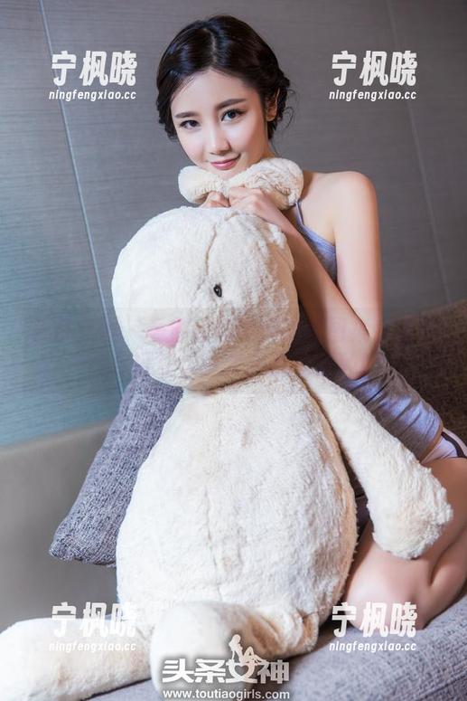 头条女神 - 曼苏拉娜学妹的美图集合集——保证让你瞪大眼睛的那种！