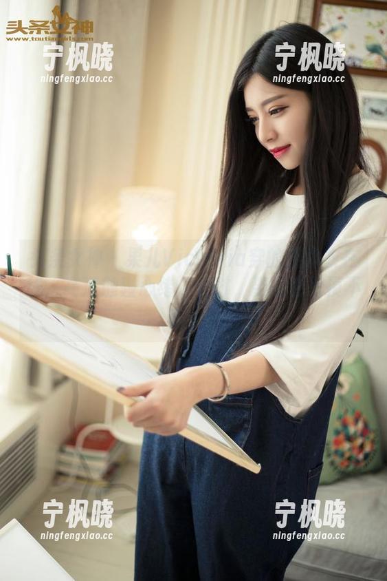 头条女神-果儿Victoria 头条女神 - 果儿Victoria穿的连体衣在线,高清触碰心绪,有时,姿态也很摸不着……