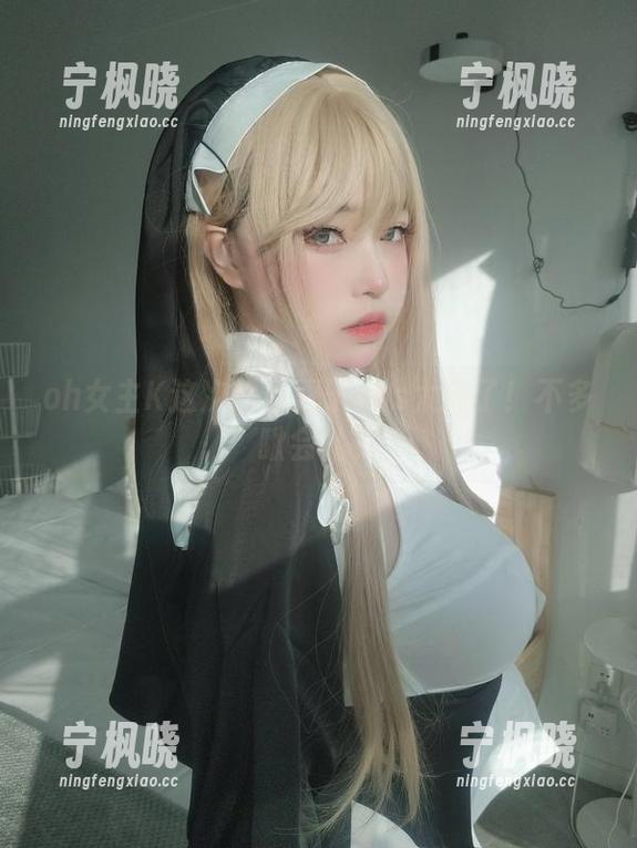 oh女主K这次的白双子cos太迷了！不多瞅会儿？