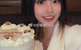安曜曜的和服没有光环，只剩下真实，那图集进化得如此奇怪。