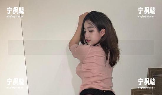 微密圈 - 从牛仔裤下窥探小u优优子，高清套图不怕你晃到眼！
