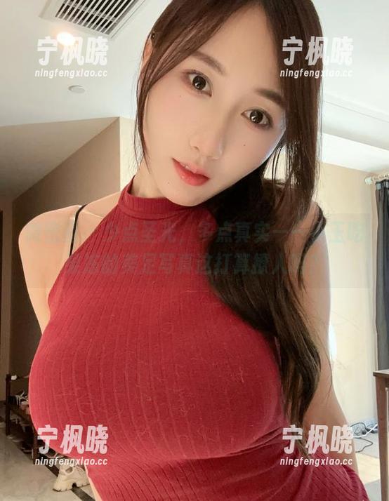 微密圈 - 少点圣光，多点真实——小玉吃果冻的美足写真这打算撩人吗？