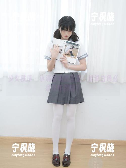 少女秩序-小满 少女秩序 - 小满的婚纱全套:谁说白色必须是纯粹的?