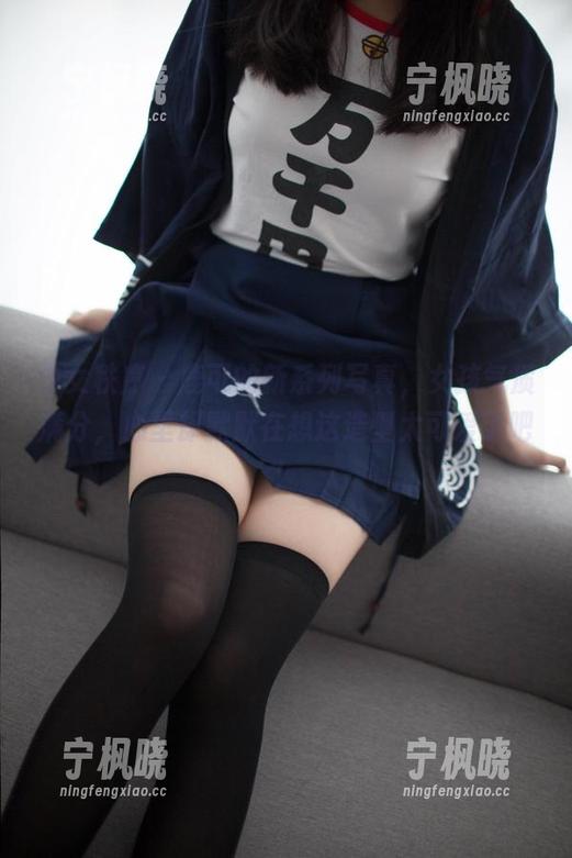 少女秩序 - 鹿可的新系列写真，女孩气质满分，心里却默默在想这造型太可爱了吧！