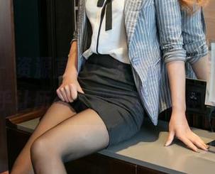 尤果网 – 资源直达！果果的女王时刻，似乎让所有人都变成了小臣…
