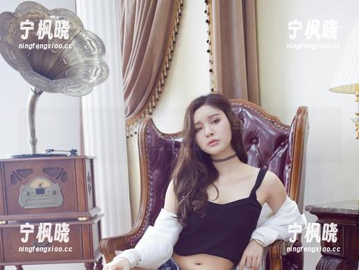尤物馆 - Amrita贞贞的御姐写真：当你的人生需要一些不务正业的优雅