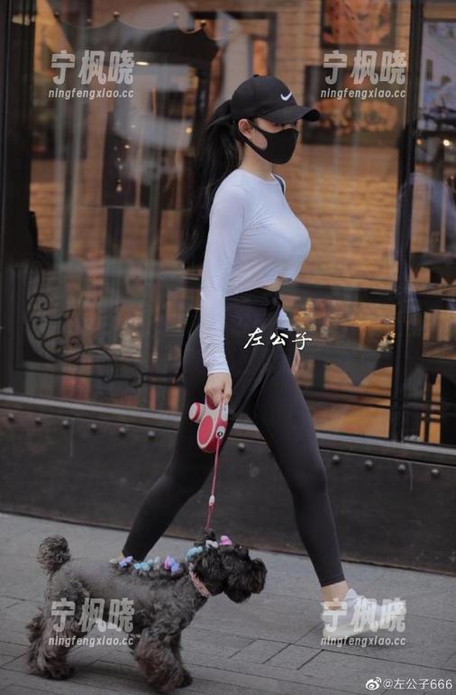 微密圈 - 左公子666的婚纱写真：这比我高中时期的毕业照还紧张啊，哈哈！