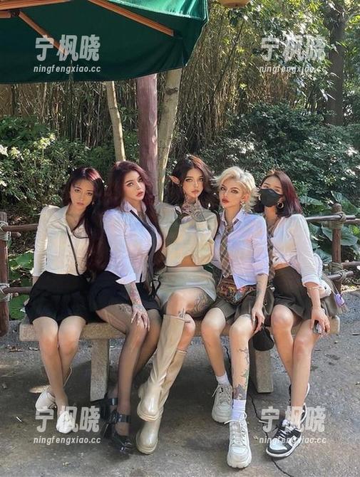 微密圈 - 希希Gina的双马尾合集：你没见过的头发风暴更新啦！