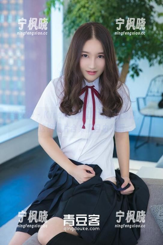 推女神-Kiren_程程程 推女神 - Kiren_程程程的网袜梦游,在这组图片合集里自由徘徊