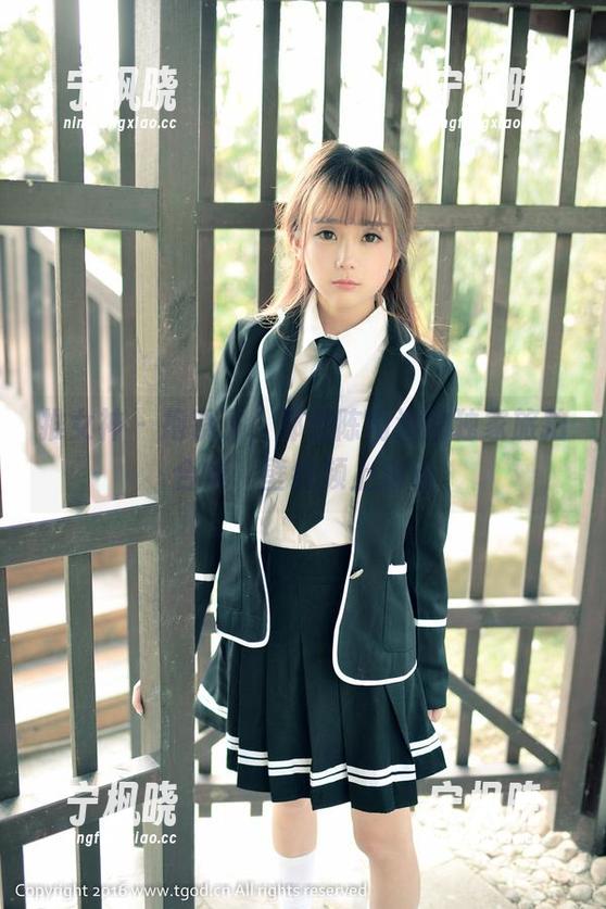 推女神 - 抱紧了，那是陈雨涵的独家旅拍合集、壁纸频上滚动