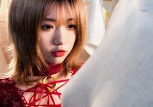 柒柒不可爱的万圣节定制写真，让你在惊悚与欢乐间来回穿梭