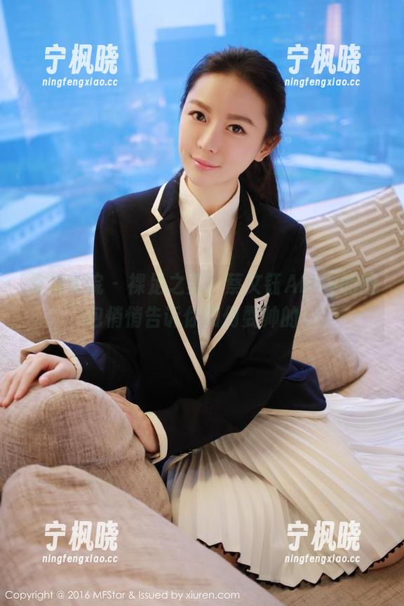 模范学院 - 裸足之美，蔡文钰Abby的图包悄悄告诉你如何耍帅的！