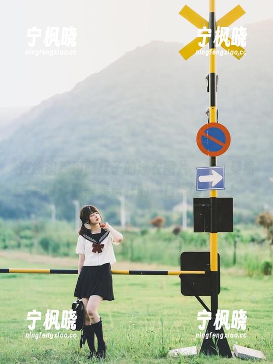 在线追踪河豚抚子的泳衣图片，哦，果然有时候就需要这样的“日常调剂”！