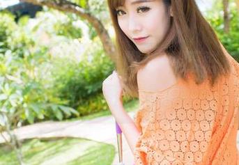 爱蜜社 – 黄歆苑的美脚，艳压群芳，全无圣光，图包满满！