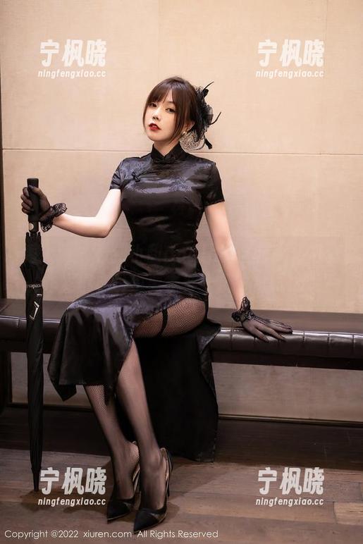 秀人网 - 看到小甜angle的全套女仆写真，咋觉得自己也要去穿上那一身试试呢？