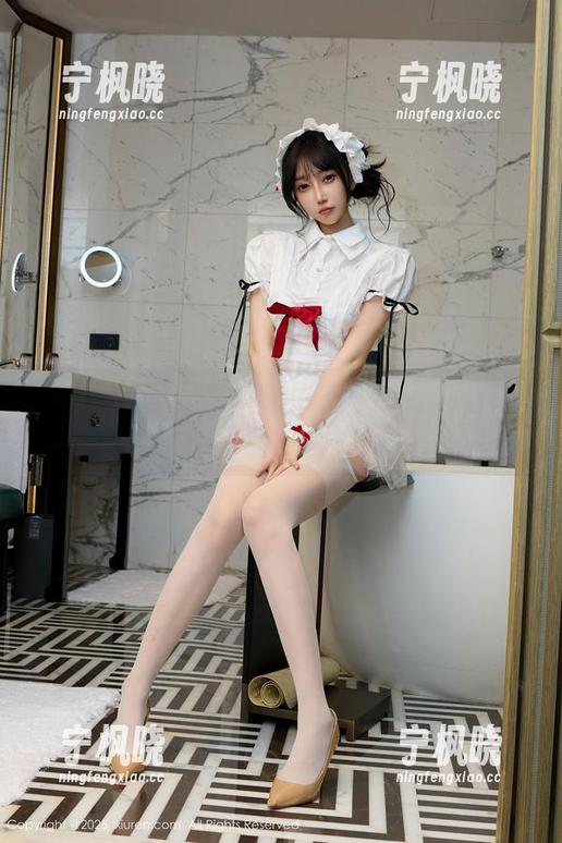 秀人网 - 作品欣赏：月野兔美妞的内衣，难道我在偷看？